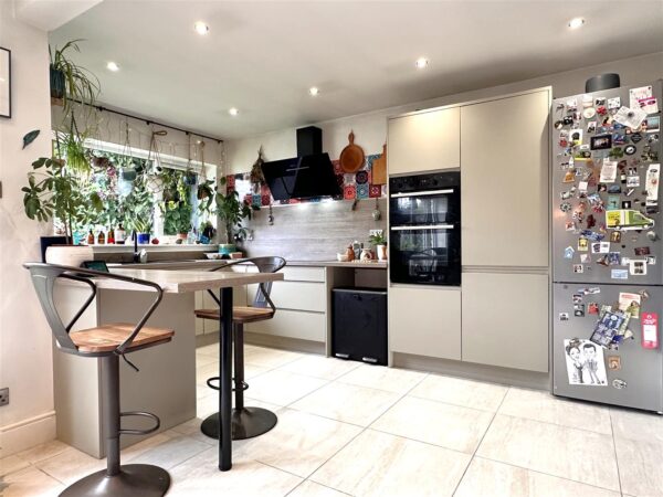 Sytten Lodge, Windsor Road, Newark