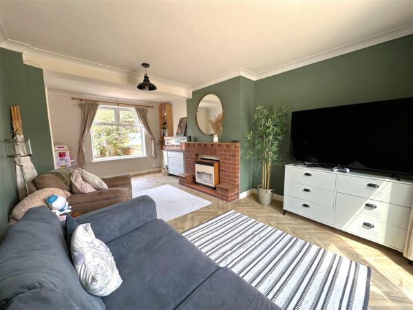 Thoresby Avenue, Newark