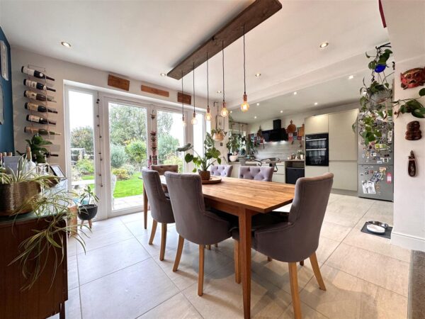 Sytten Lodge, Windsor Road, Newark