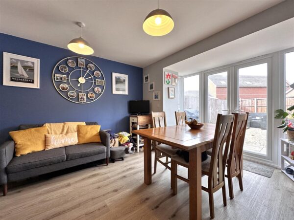Goldstraw Lane, Fernwood, Newark