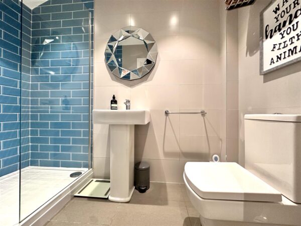 Thorold Road, Barrowby, Grantham, Lincolnshire