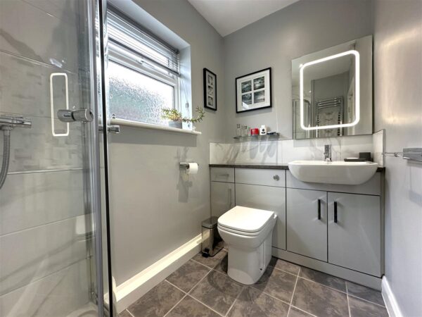 Swinderby Road, Collingham, Newark