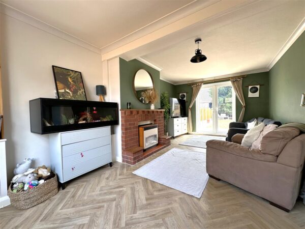 Thoresby Avenue, Newark