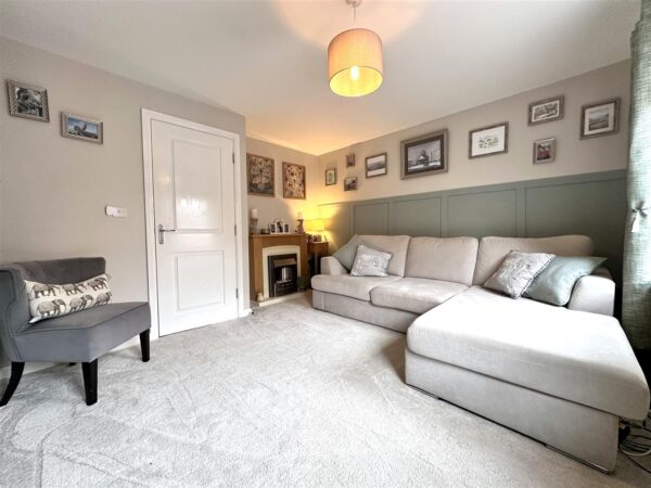 Goldstraw Lane, Fernwood, Newark