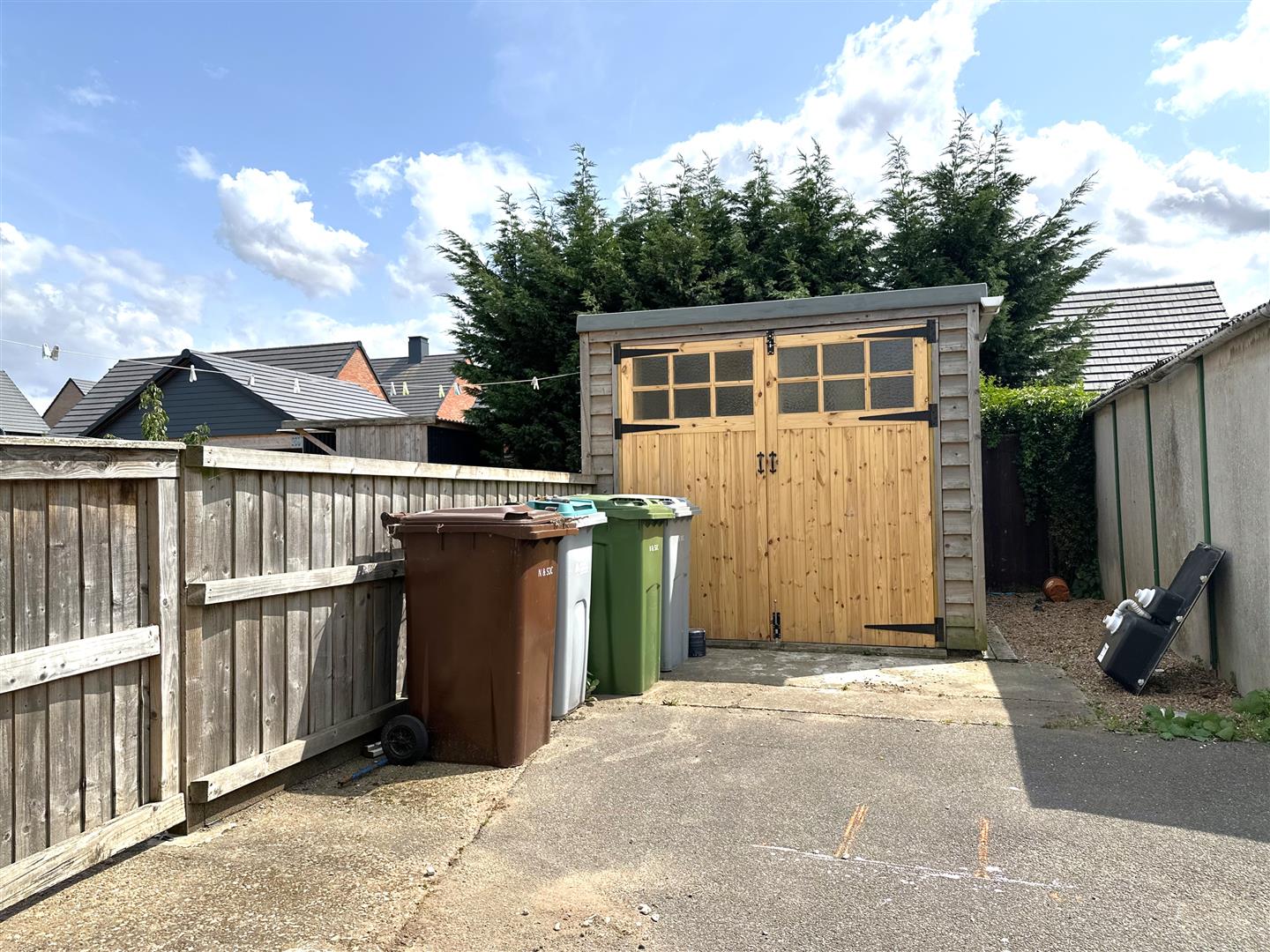 Thoresby Avenue, Newark