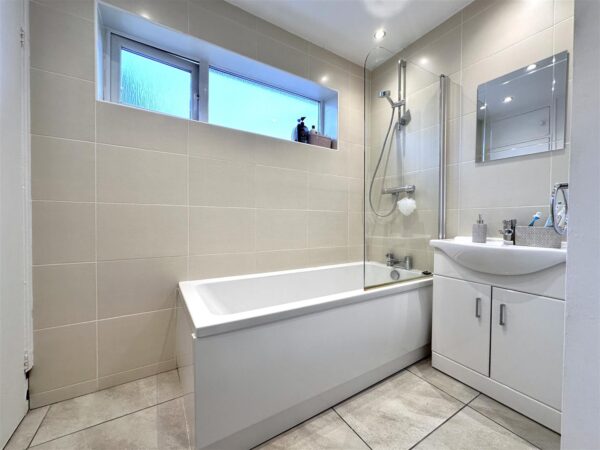Orchard Way, Balderton, Newark