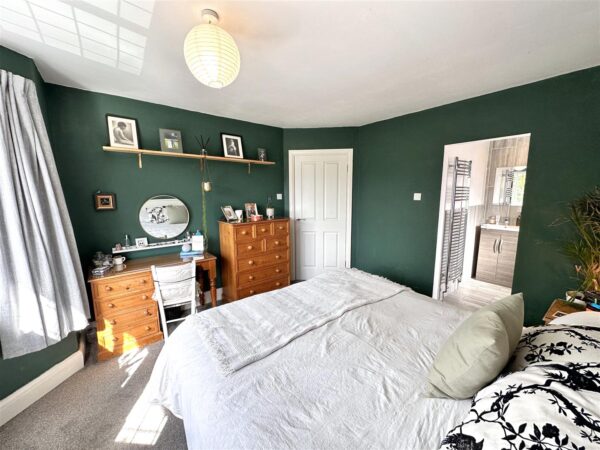 Sytten Lodge, Windsor Road, Newark