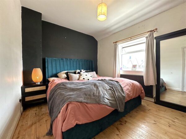 Thoresby Avenue, Newark