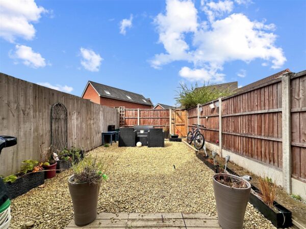 Goldstraw Lane, Fernwood, Newark