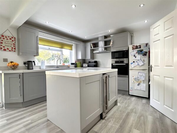 Thorold Road, Barrowby, Grantham, Lincolnshire