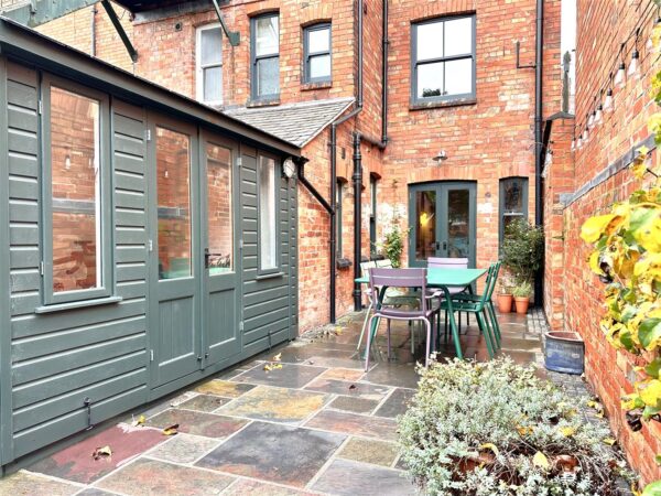 Wellington Road, Newark