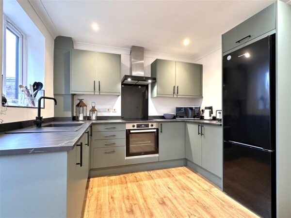 Lacey Green, Balderton, Newark