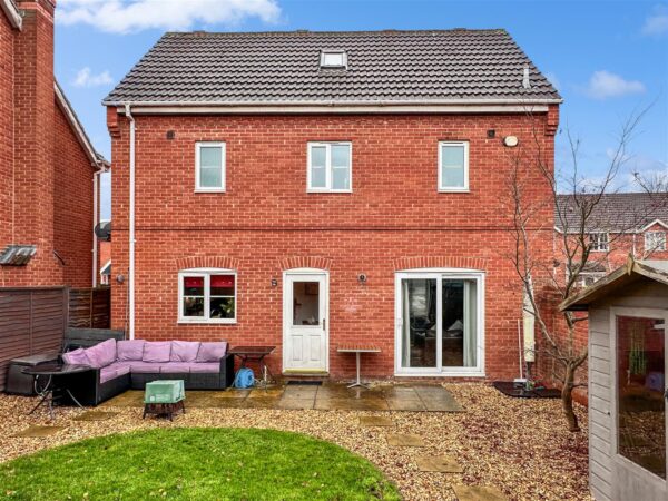 Stirling Drive, Coddington, Newark