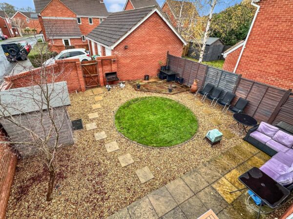 Stirling Drive, Coddington, Newark