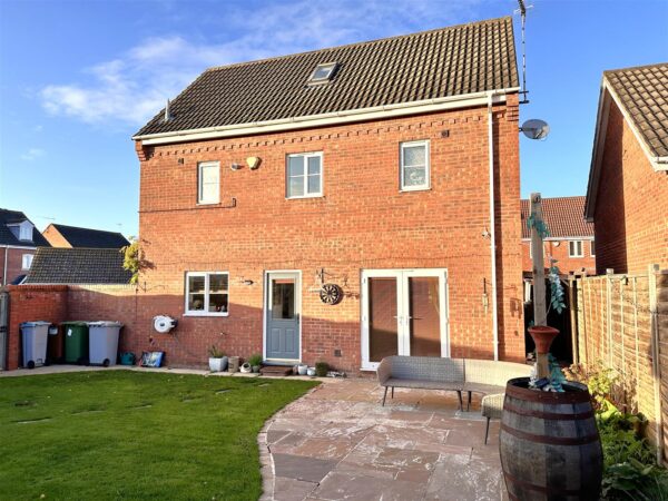 Lancaster Road, Coddington, Newark