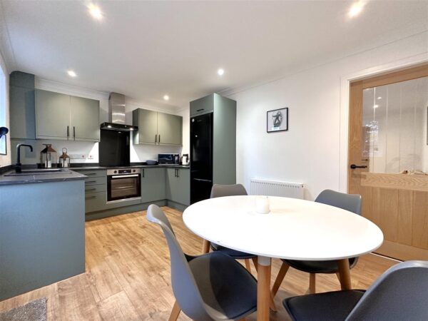 Lacey Green, Balderton, Newark