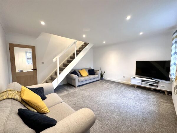 Lacey Green, Balderton, Newark