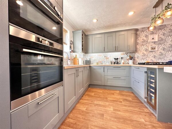 Lancaster Road, Coddington, Newark