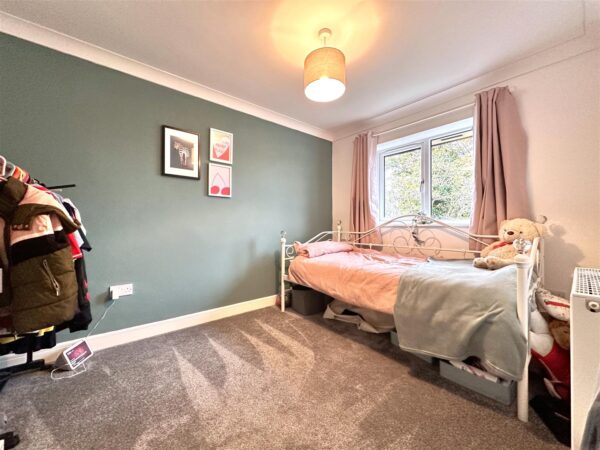 Lacey Green, Balderton, Newark