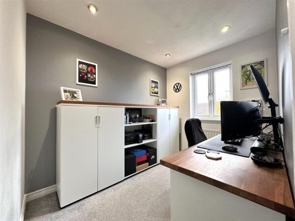 Charlock Gardens, Bingham, Nottingham