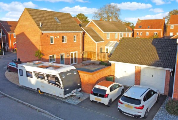 Lancaster Road, Coddington, Newark