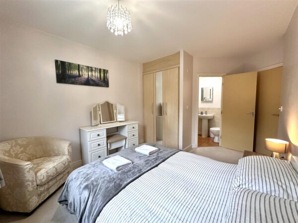 Goldstraw Lane, Fernwood, Newark