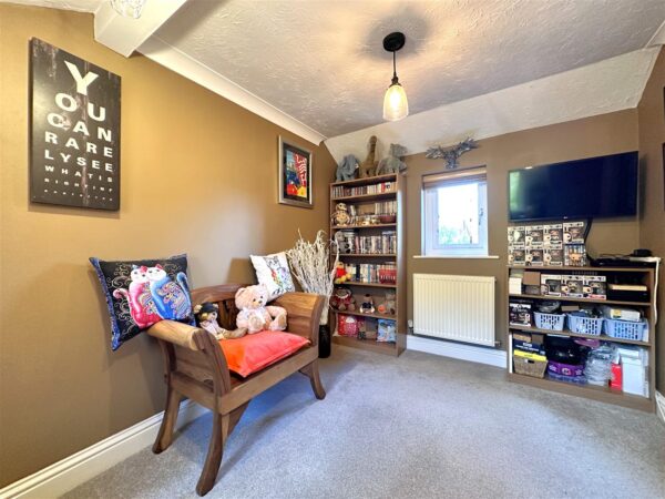 Cannon Close, Coddington, Newark