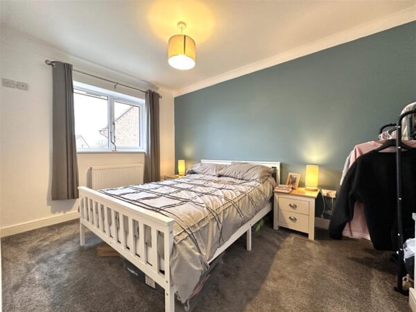 Lacey Green, Balderton, Newark