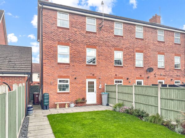 Johnsons Road, Fernwood, Newark