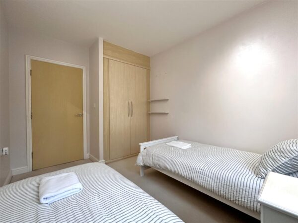 Goldstraw Lane, Fernwood, Newark