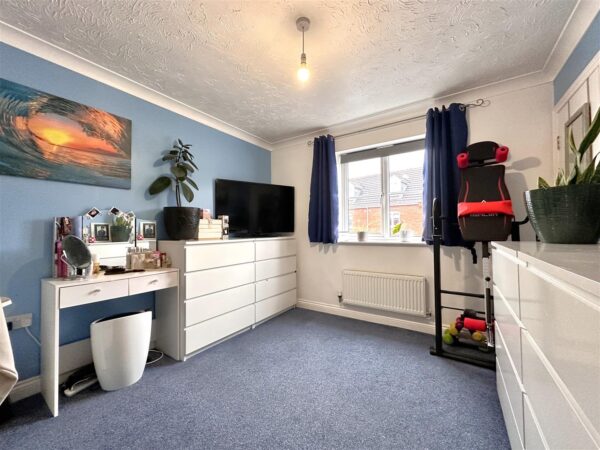 Stirling Drive, Coddington, Newark