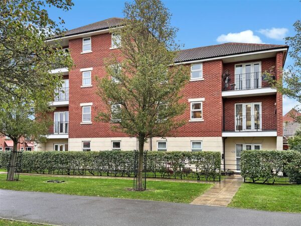 Goldstraw Lane, Fernwood, Newark