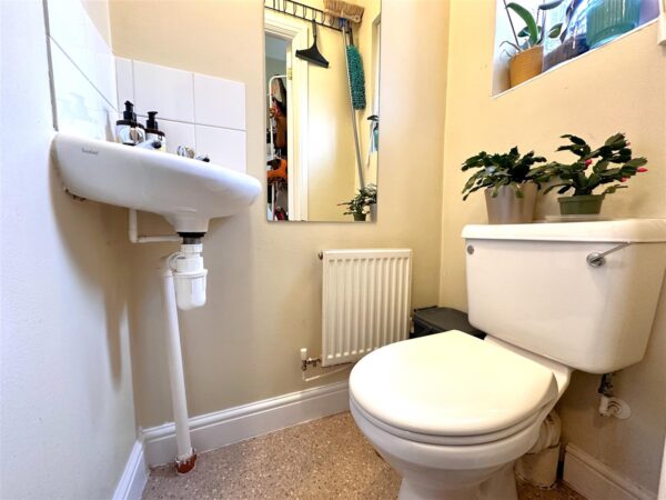 Hayside Avenue, Balderton, Newark