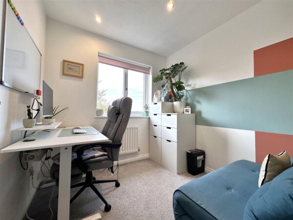 Charlock Gardens, Bingham, Nottingham