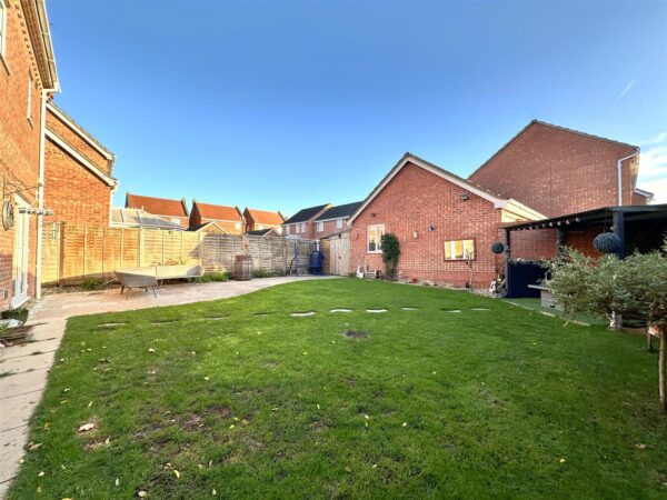 Lancaster Road, Coddington, Newark