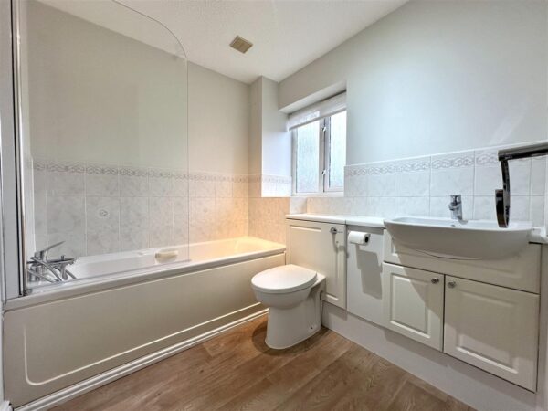 Howards Gardens, New Balderton, Newark