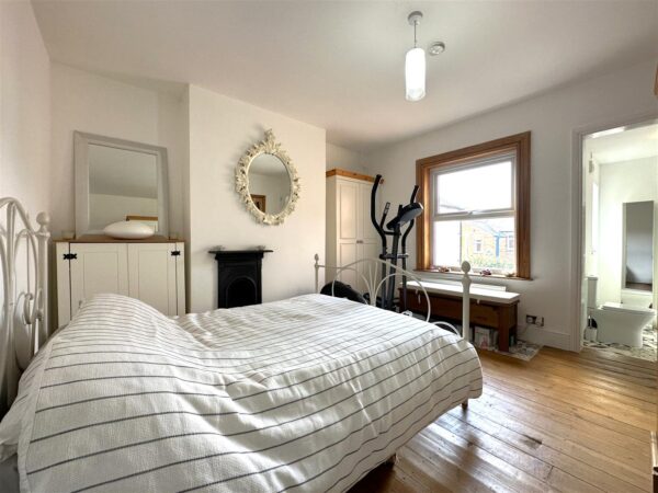 Newton Street, Newark