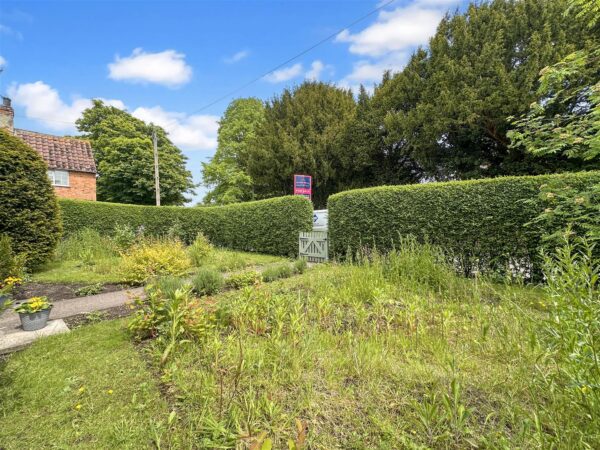 Tare Cottage, Main Street, Caunton, Newark