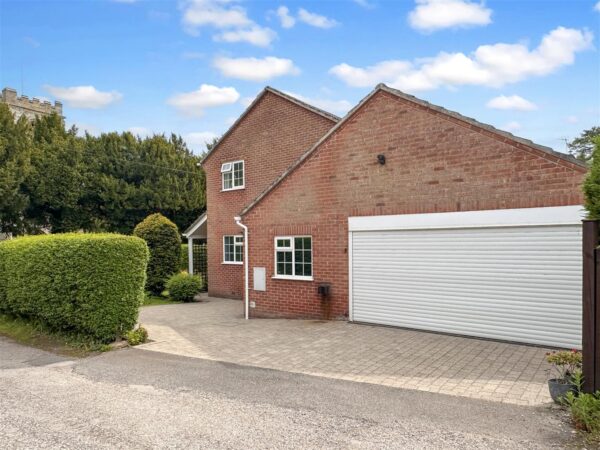 Tare Cottage, Main Street, Caunton, Newark