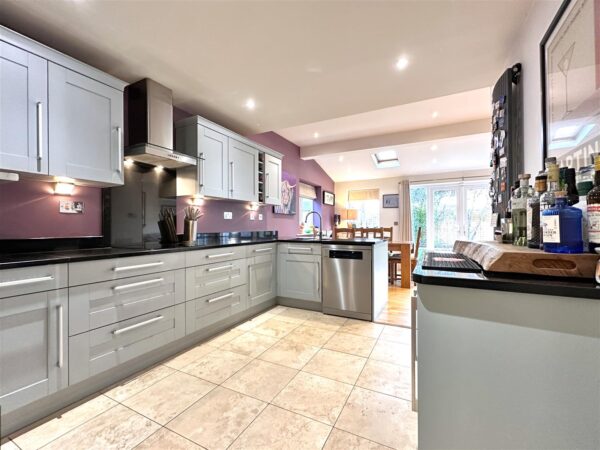 Saucemere Drive, Newark