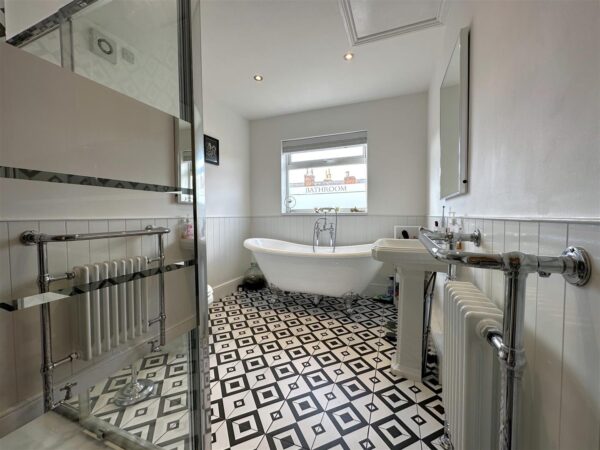 Newton Street, Newark