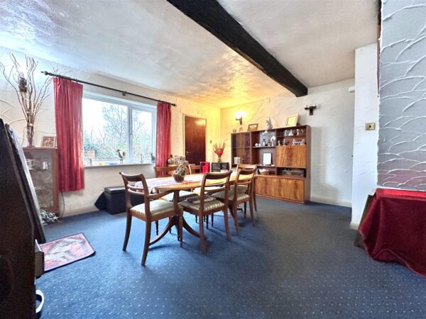 Perrimay Cottage, Fosse Road, Brough, Newark