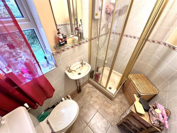 Perrimay Cottage, Fosse Road, Brough, Newark