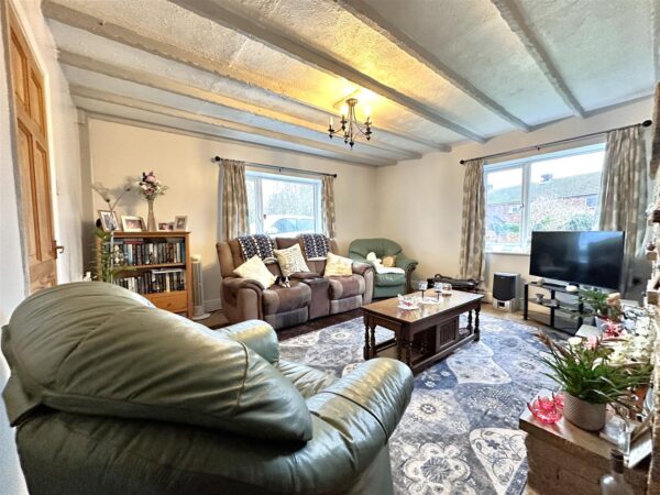 Perrimay Cottage, Fosse Road, Brough, Newark