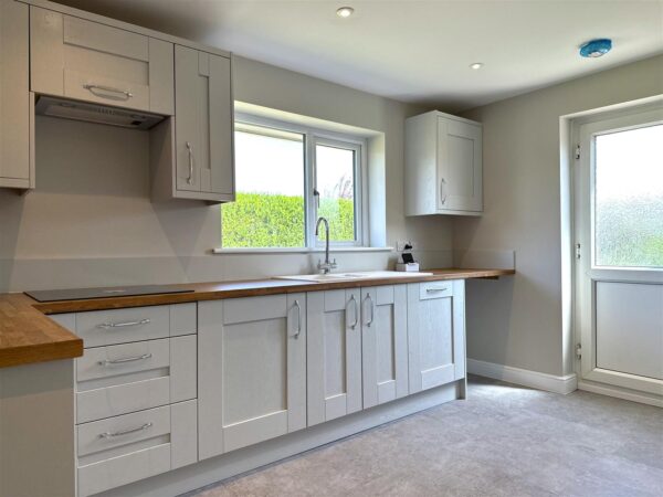 St. Catherines Close, Newark