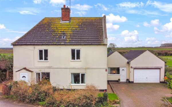 Perrimay Cottage, Fosse Road, Brough, Newark