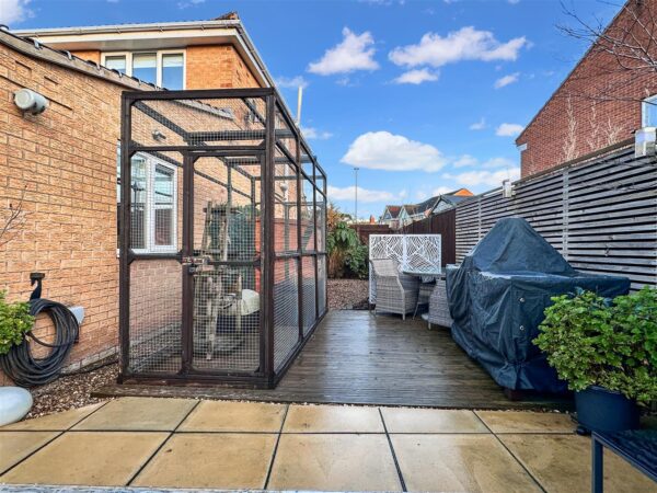 Saucemere Drive, Newark