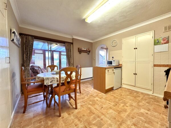 Queen Street, Balderton, Newark