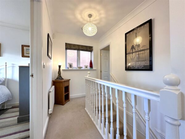 Saucemere Drive, Newark