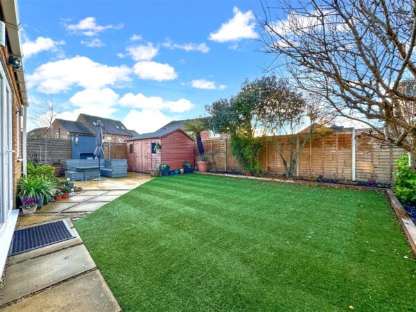 Saucemere Drive, Newark